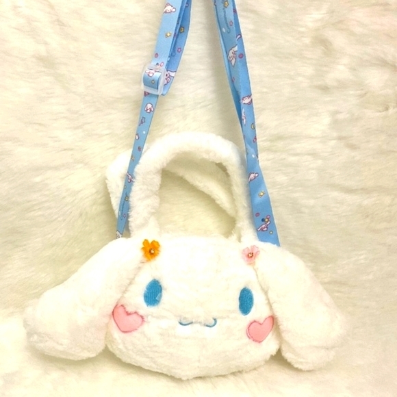 $15 Super Cute Cinnamoroll White Plush Hand, Shoulder and Crossbody Small Bag - Picture 1 of 5